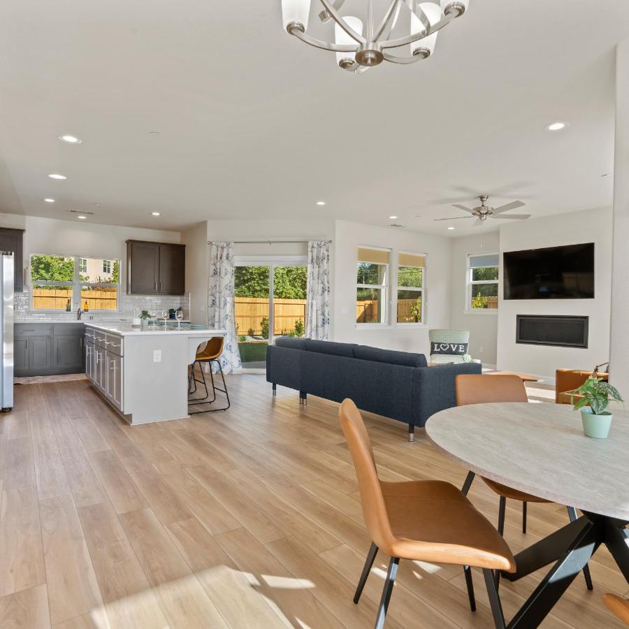 Newly Built Murphys Modern Retreat מראה חיצוני תמונה
